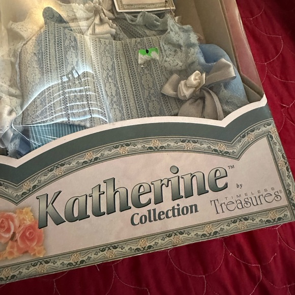katherine collection timeless treasures doll year 2002 - Picture 4 of 9